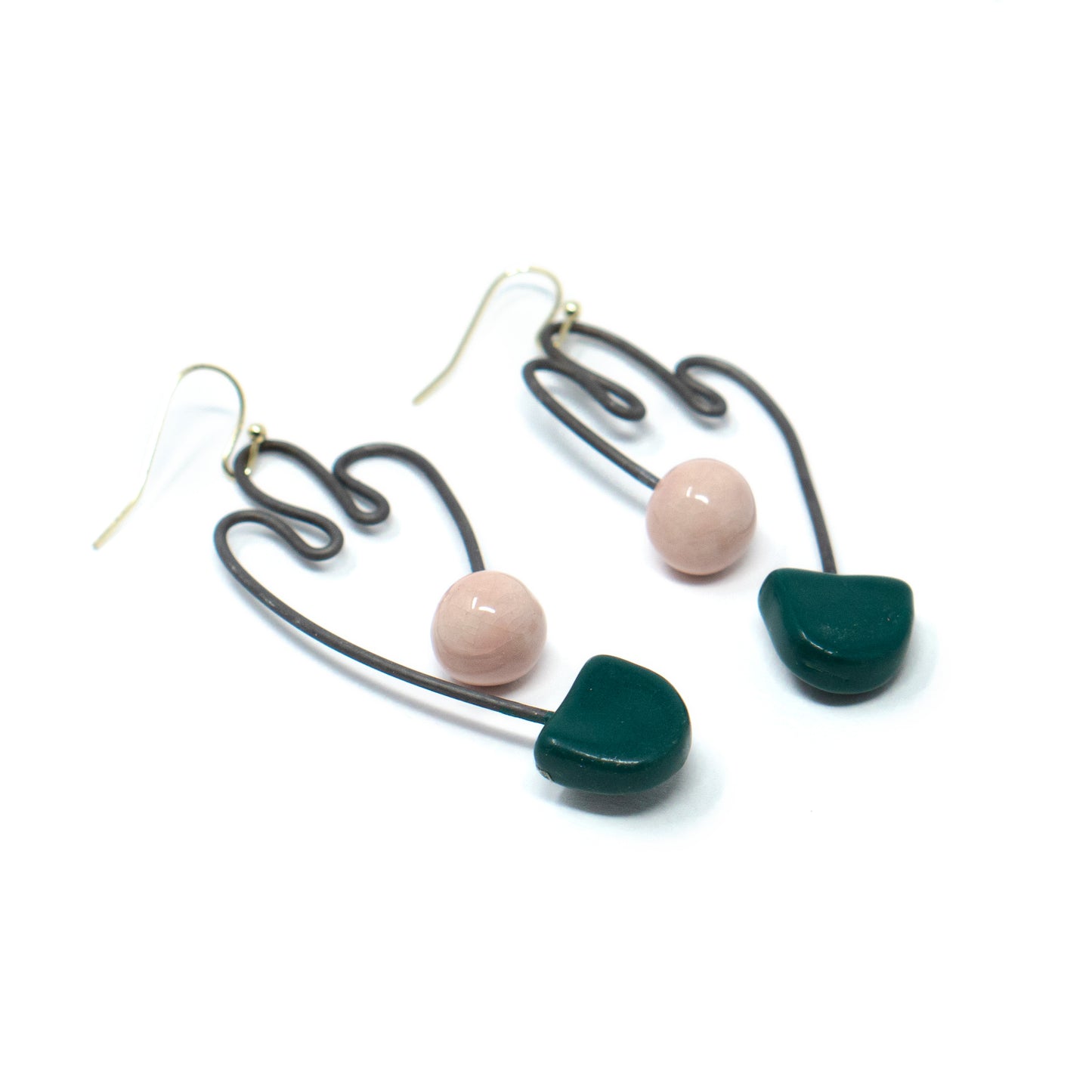 handmade modern shape earrings